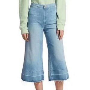 FRAME Le Culotte Jeans in a light wash with wide legs and a raw hem